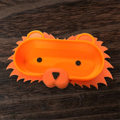 Lion Glasses Holder - alternate view 2